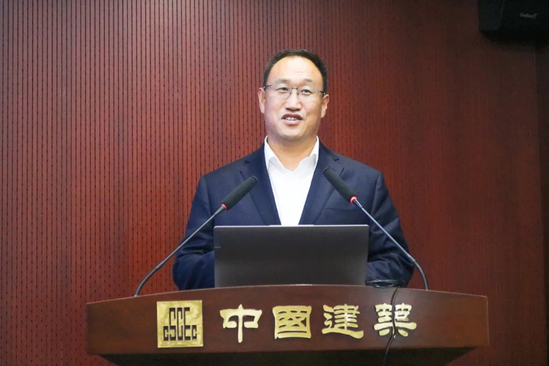 于波.jpg