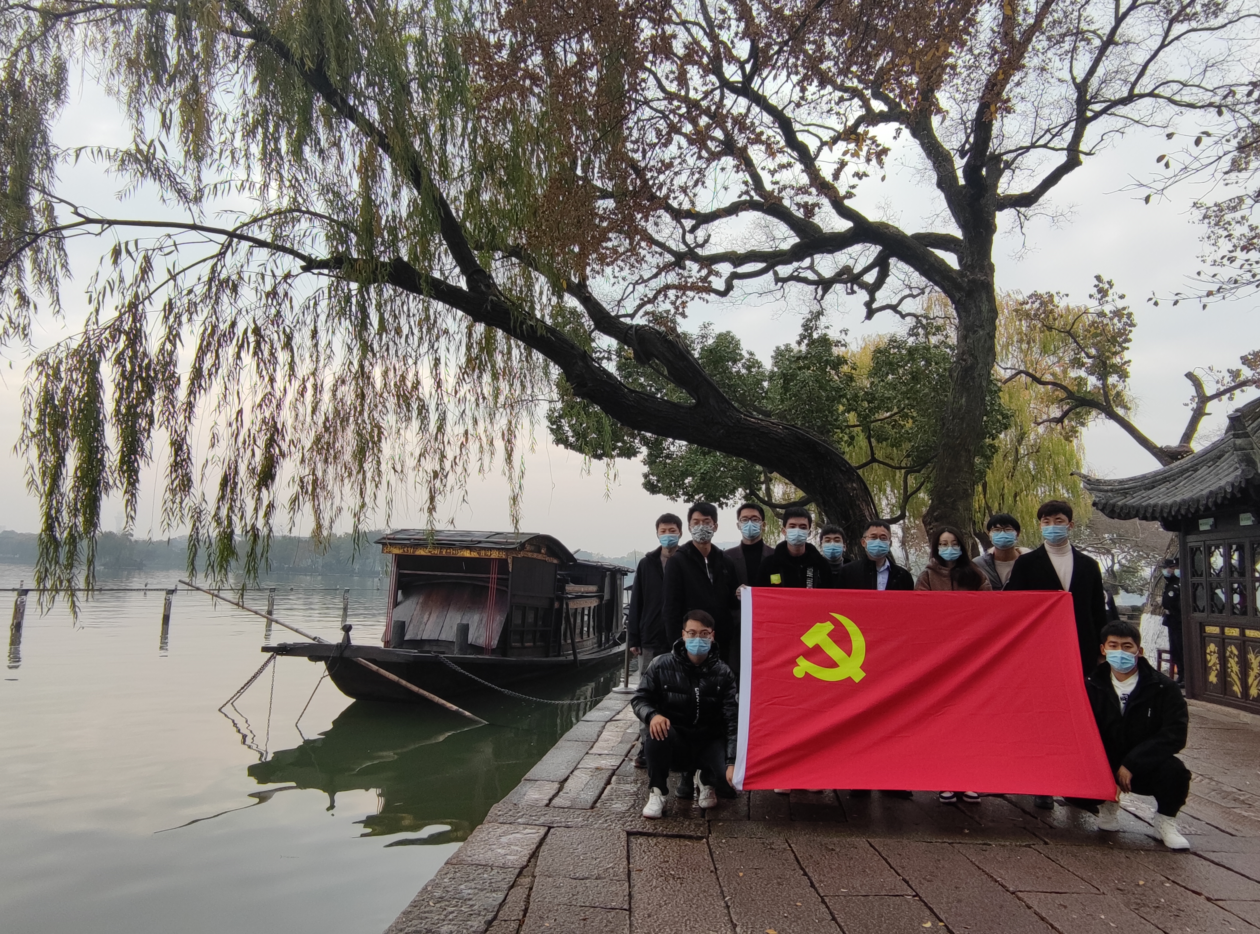 红船.jpg