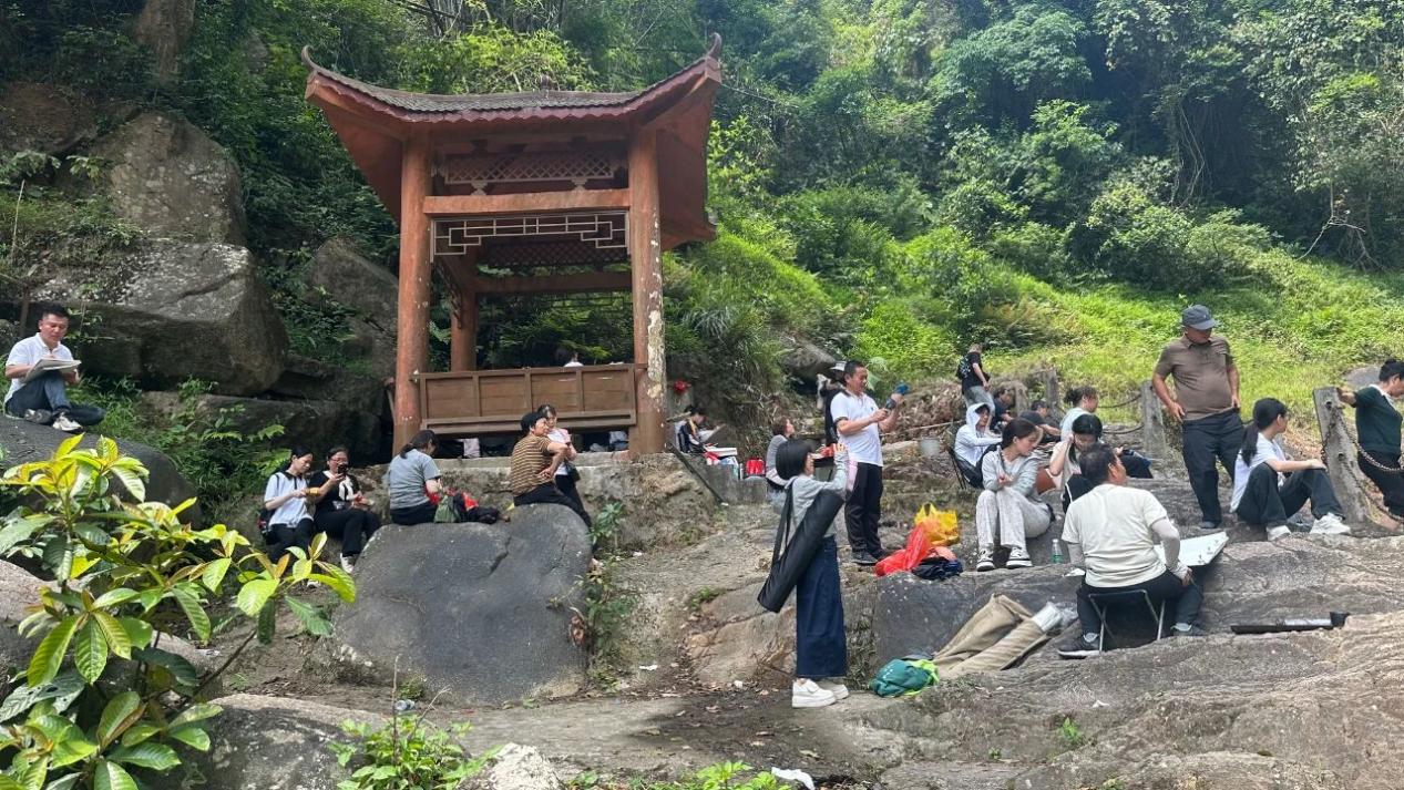 汕尾市美术家协会：以丹青妙笔绘就新时代山海华章