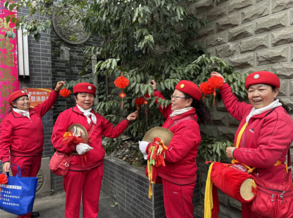 昭青路社区“红灯笼下聚邻里˙欢声笑语迎新春”微项目第3张