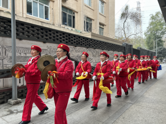 昭青路社区“红灯笼下聚邻里˙欢声笑语迎新春”微项目第6张