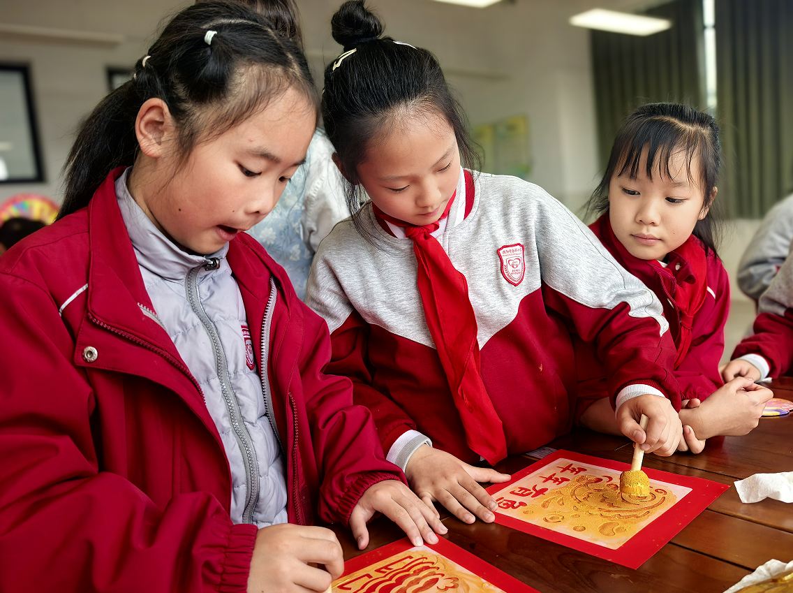 指尖传非遗，童心润文明--海滨小学彗行校区非遗宣传体验活动第9张