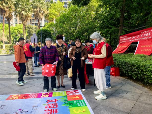 西林社区金科一城睦邻文明集 “养犬‘有’标・快递有‘道’”第4张-成都新闻网 西林社区金科一城睦邻文明集 “养犬‘有’标・快递有‘道’”第4张