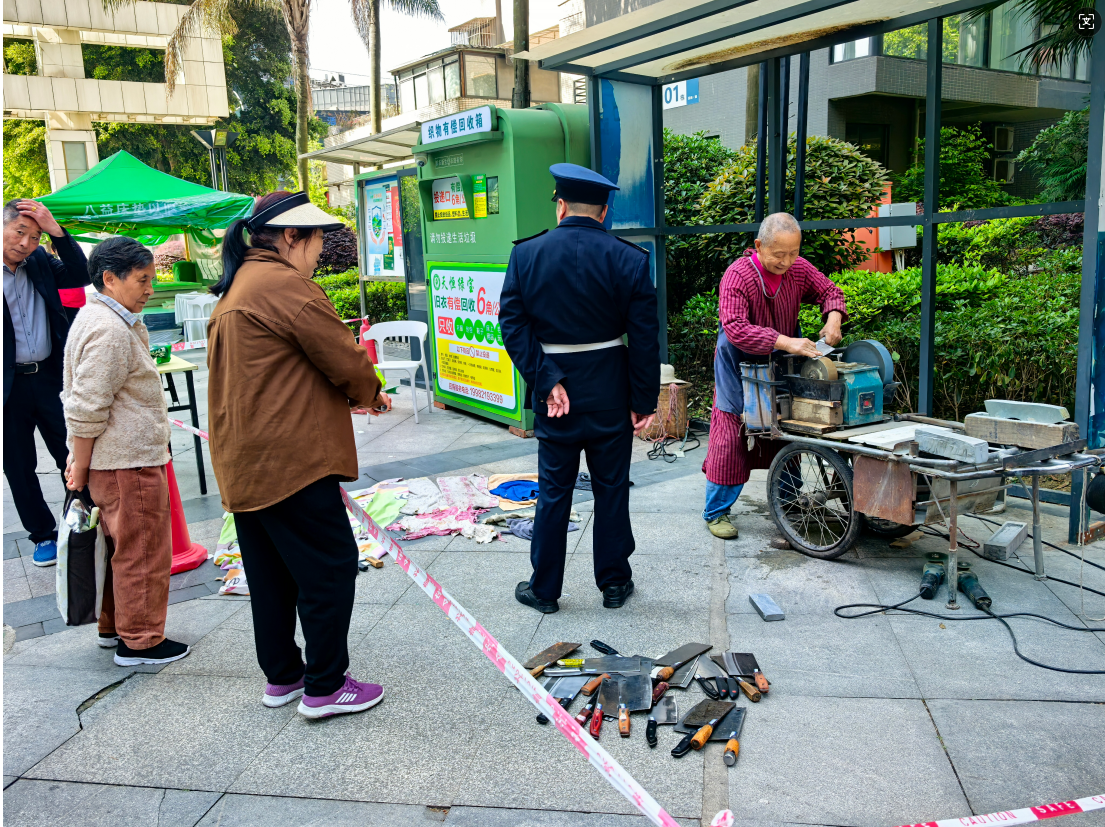 西林社区金科一城睦邻文明集 “养犬‘有’标・快递有‘道’”第5张-成都新闻网 西林社区金科一城睦邻文明集 “养犬‘有’标・快递有‘道’”第5张